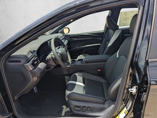 Certified 2025 Toyota Camry SE image 4