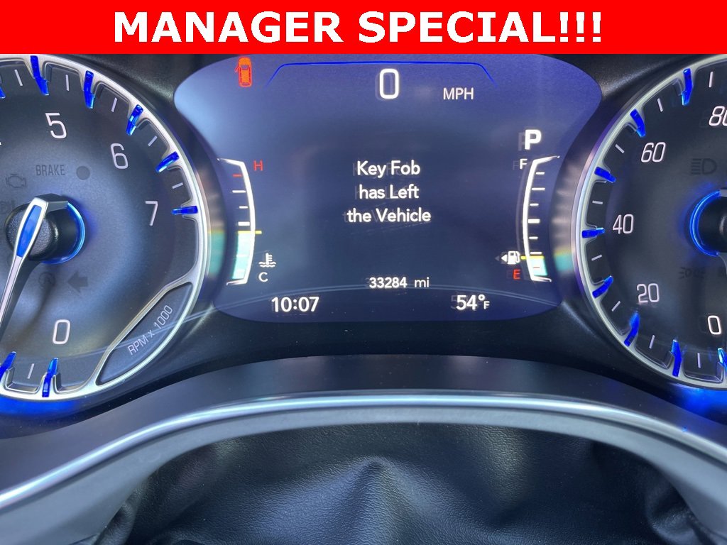 Used 2025 Chrysler Pacifica Limited image 27