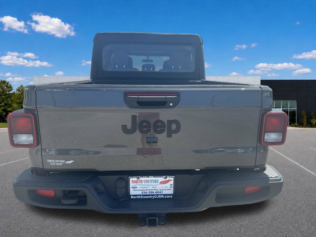 Used 2023 Jeep Gladiator Sport AWD/4WD image 8
