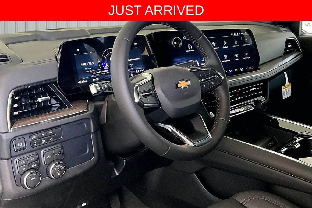 New 2026 Chevrolet Suburban LT w/ Comfort Package AWD/4WD image 3