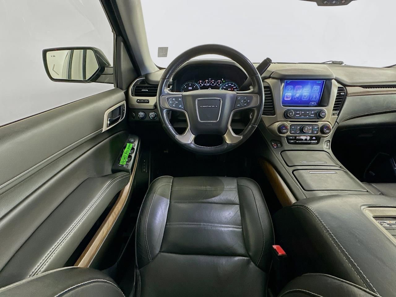 Used 2019 GMC Yukon Denali image 13