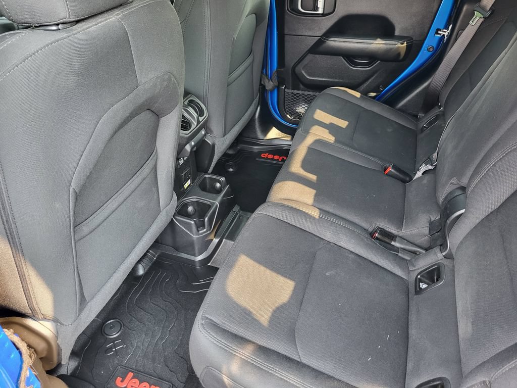 Used 2020 Jeep Gladiator Overland AWD/4WD image 33