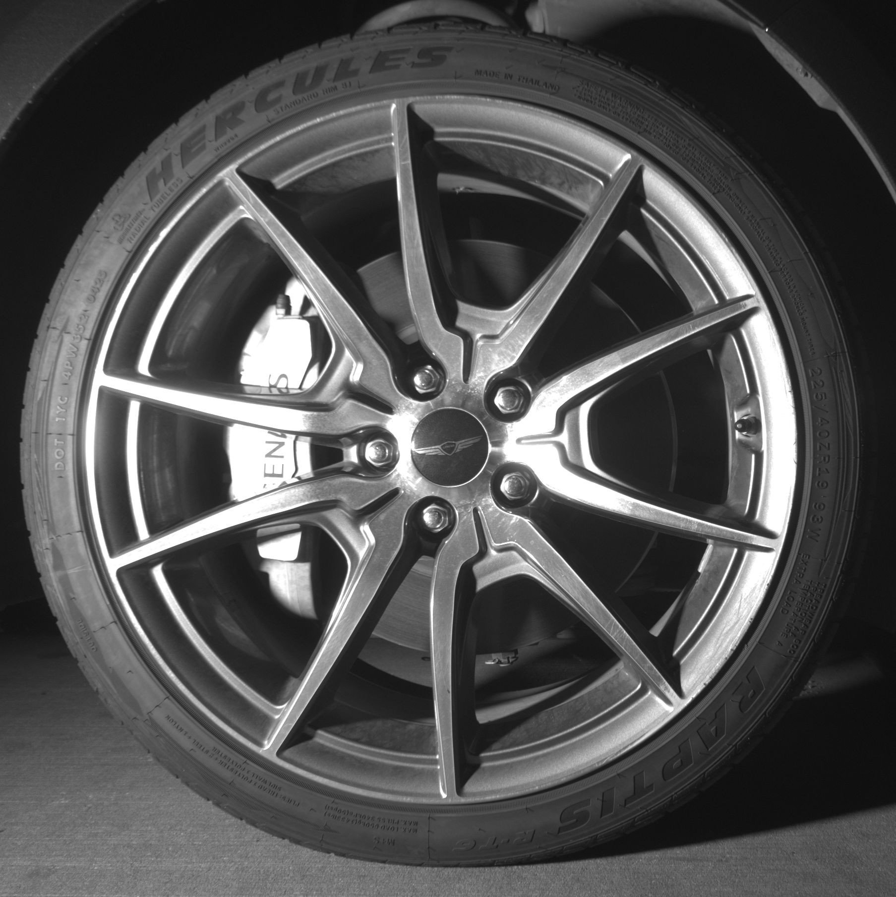 Used 2025 Genesis G70 2.5T image 13