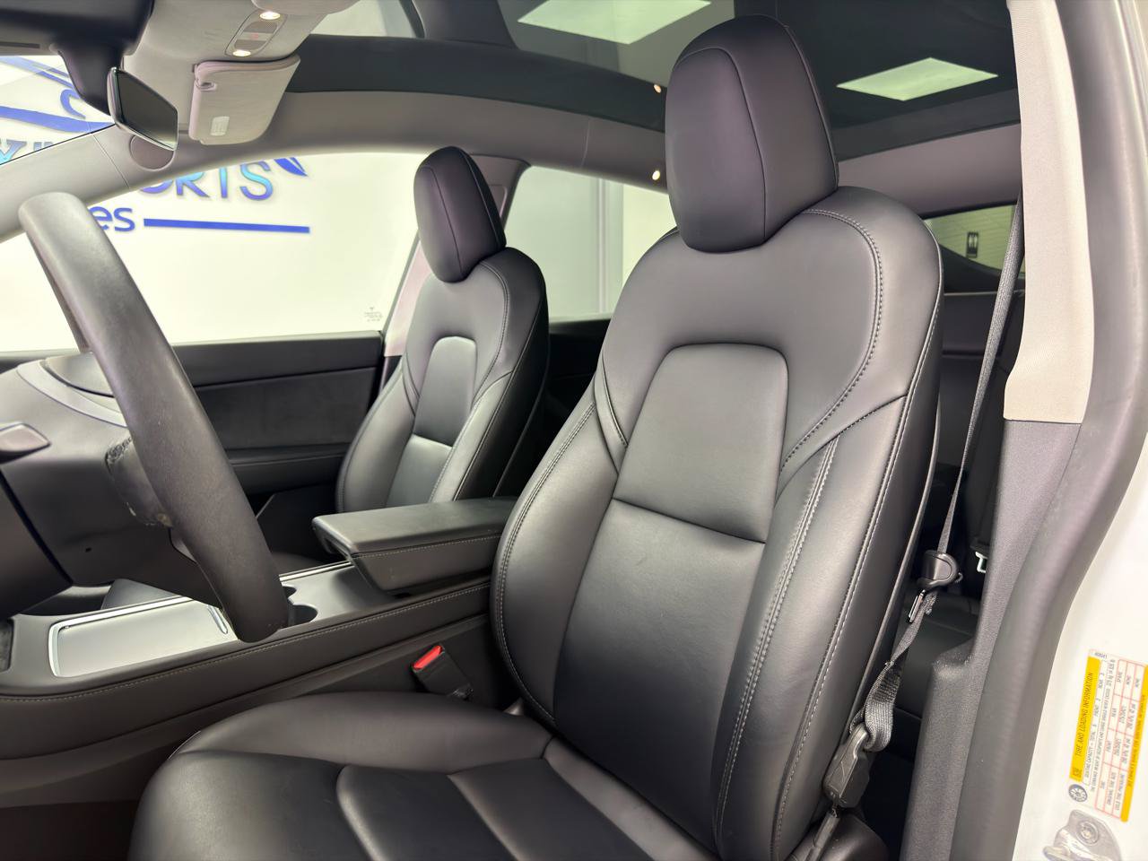 Used 2022 Tesla Model Y Performance AWD/4WD image 11