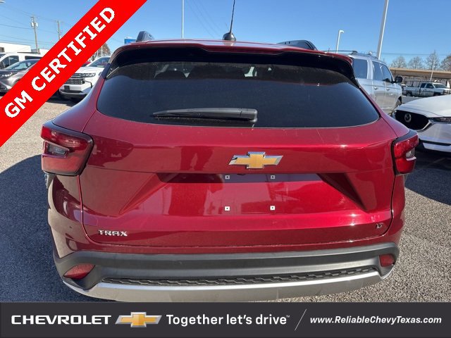 Certified 2025 Chevrolet Trax LT w/ LT Convenience Package image 8