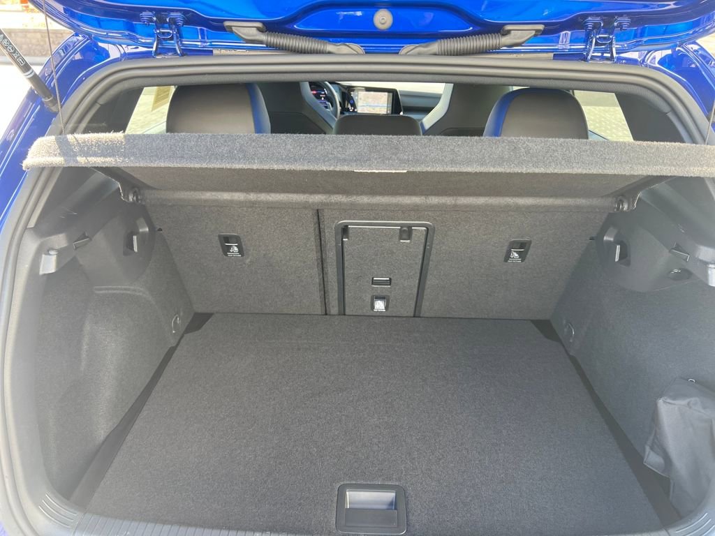 Certified 2024 Volkswagen Golf R image 24