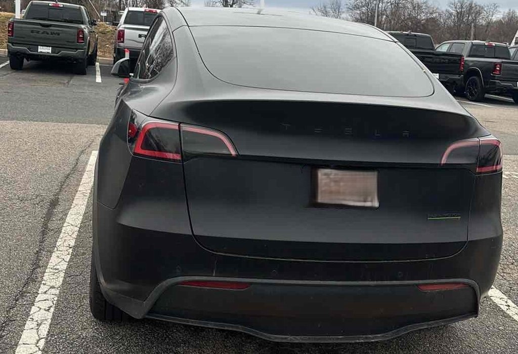 Used 2021 Tesla Model Y Long Range image 5