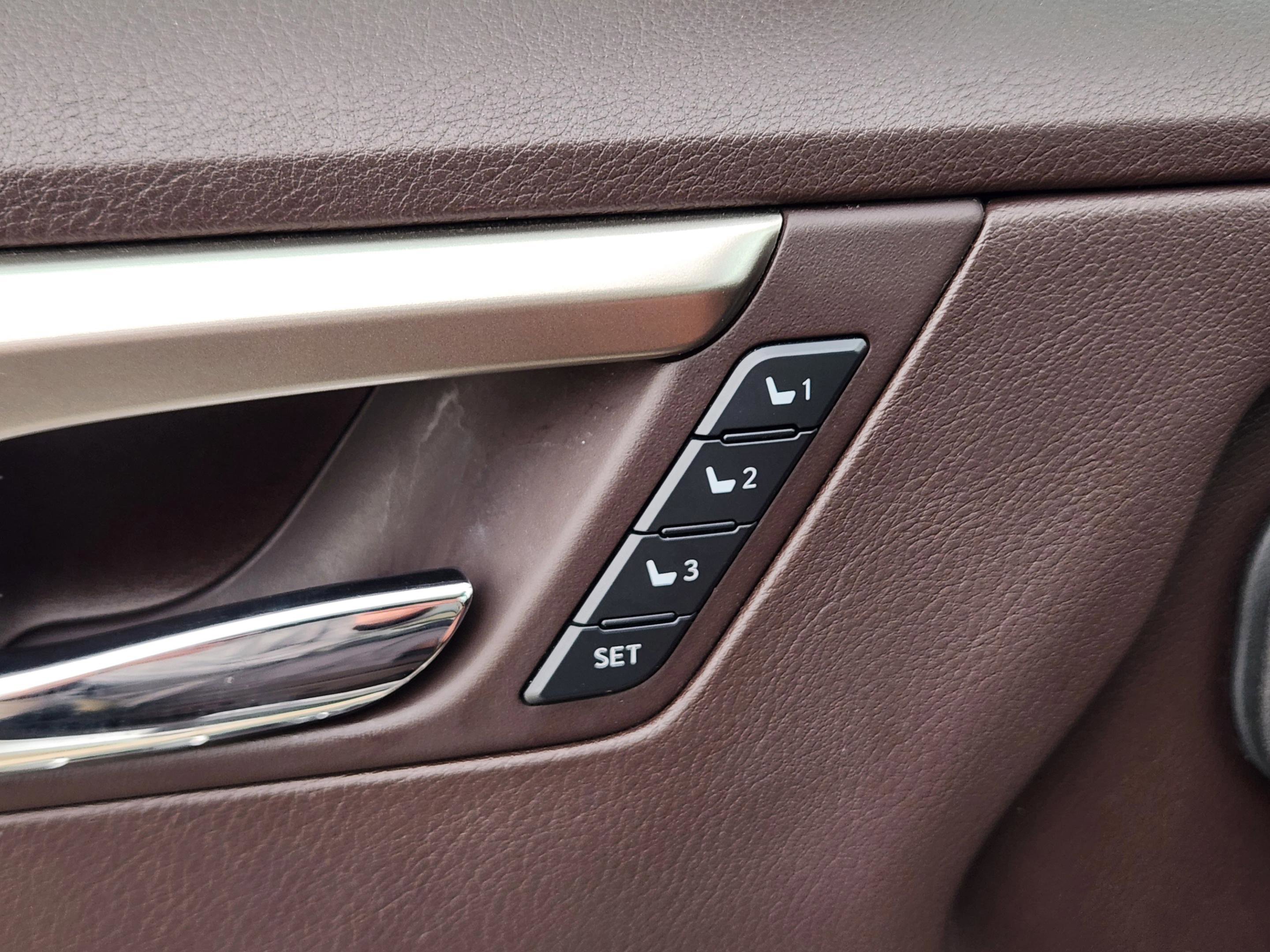 Used 2019 Lexus RX 350 AWD w/ Navigation Package image 21