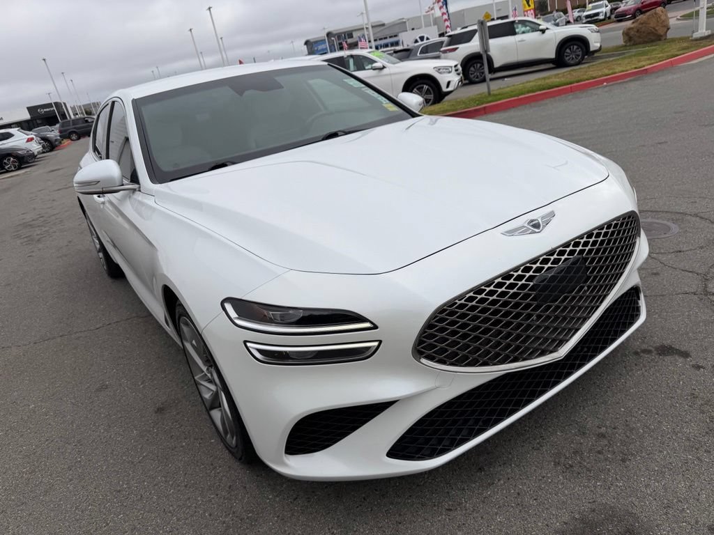 Used 2022 Genesis G70 2.0T RWD image 8