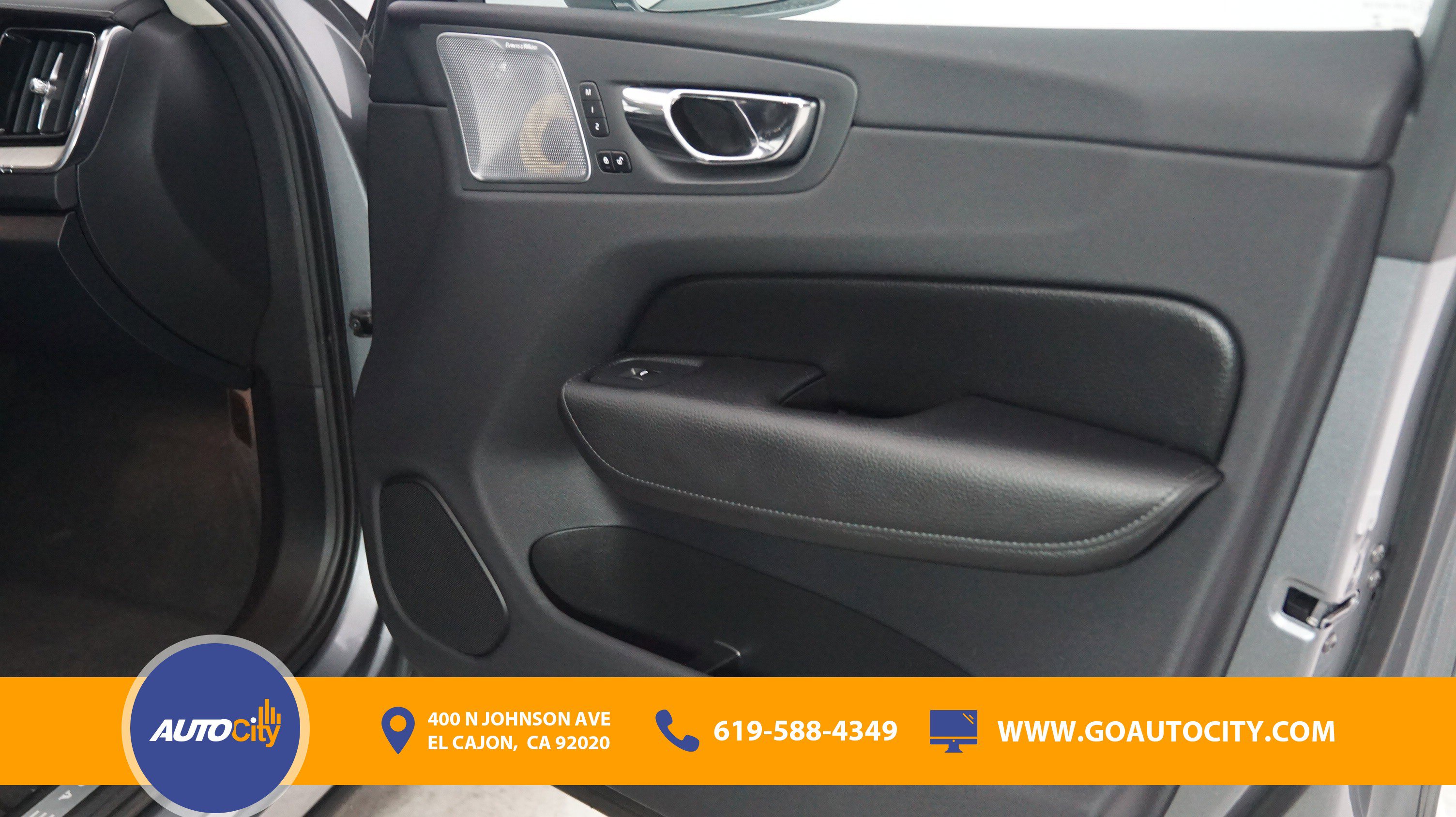 Used 2019 Volvo XC60 T8 Inscription w/ Advanced Package image 25