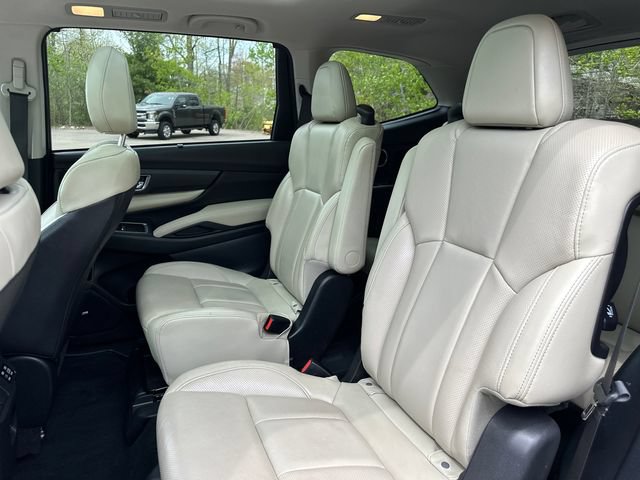 Used 2023 Subaru Ascent Limited w/ Technology Package AWD/4WD image 19
