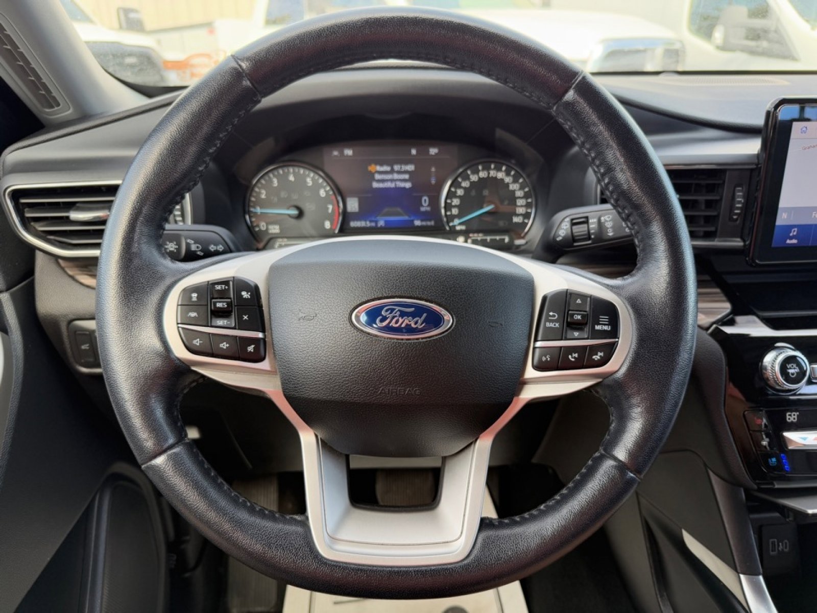 Used 2021 Ford Explorer Limited image 22