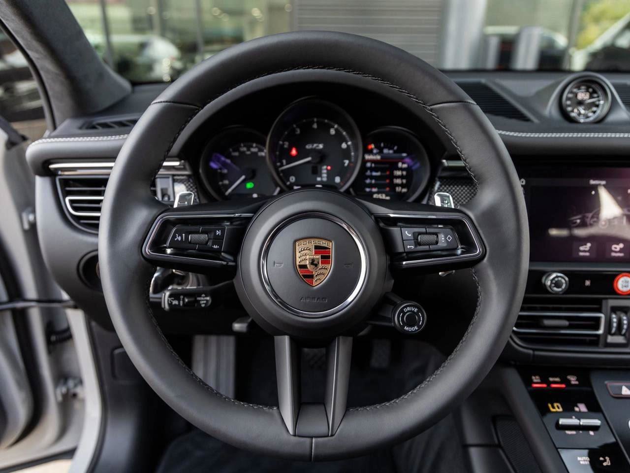 New 2026 Porsche Macan GTS image 80