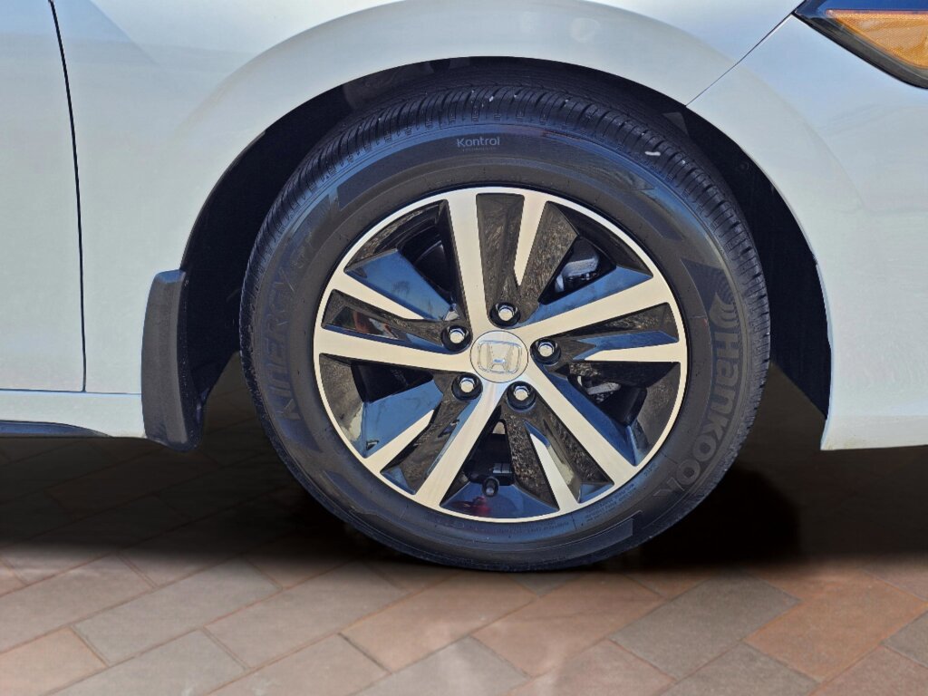 Used 2023 Honda Civic LX image 6