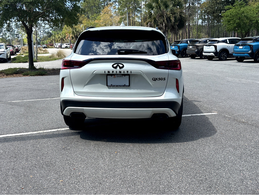 Used 2023 INFINITI QX50 Sport image 18