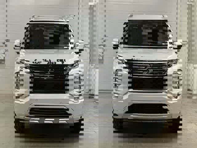 Used 2024 Mitsubishi Outlander SEL image 33