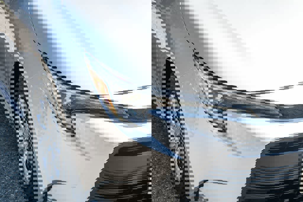 Used 2023 Toyota Corolla LE w/ Carpet Mat Package (TMS) image 4