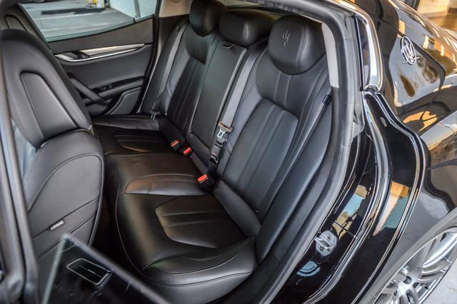Used 2018 Maserati Ghibli GranSport image 43