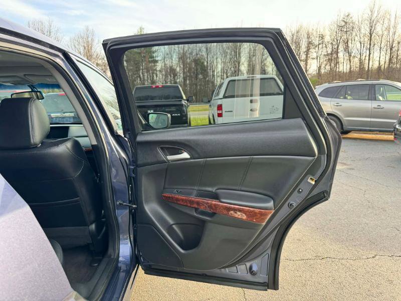 Used 2012 Honda Crosstour EX-L image 15