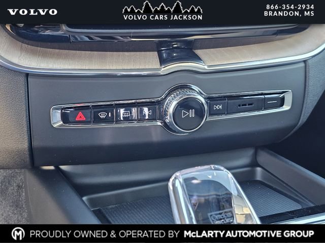 New 2026 Volvo XC60 B5 Plus w/ Protection Package Premier image 22
