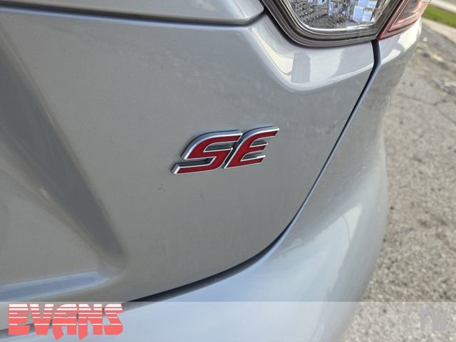 Used 2024 Toyota Corolla SE image 3