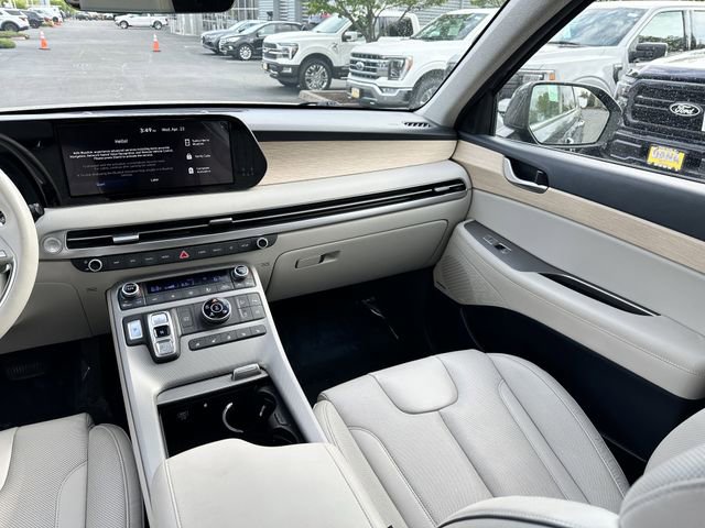 Used 2023 Hyundai Palisade Limited AWD/4WD image 17