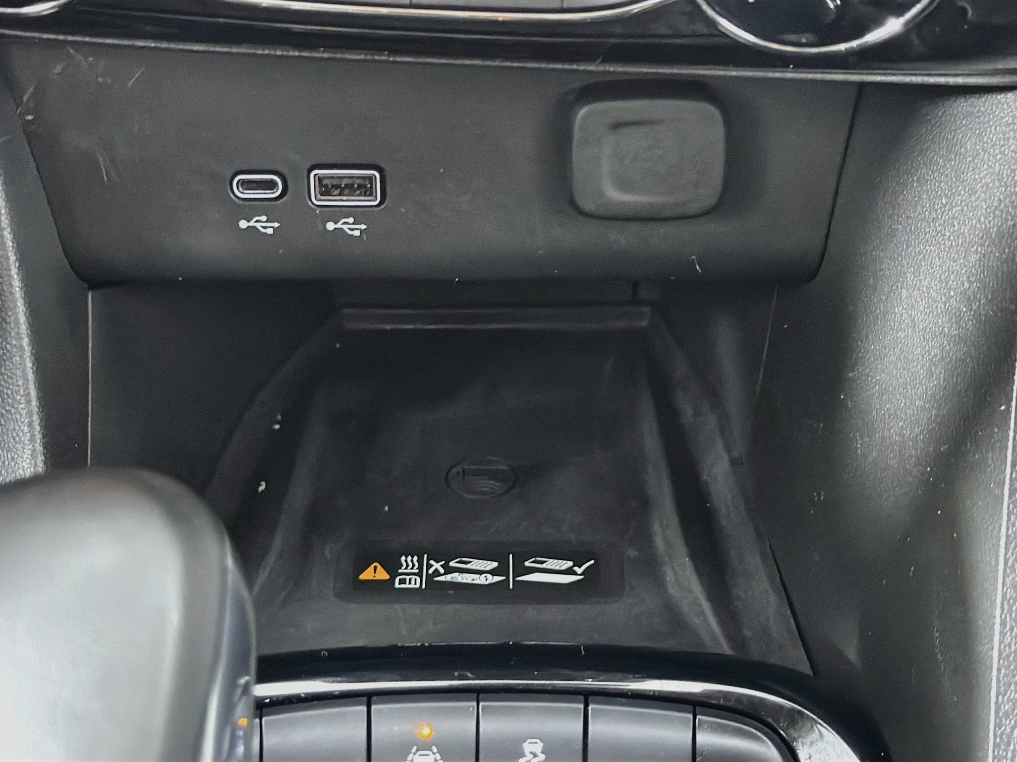 Used 2024 Buick Encore GX Sport Touring w/ Comfort Package FWD image 26