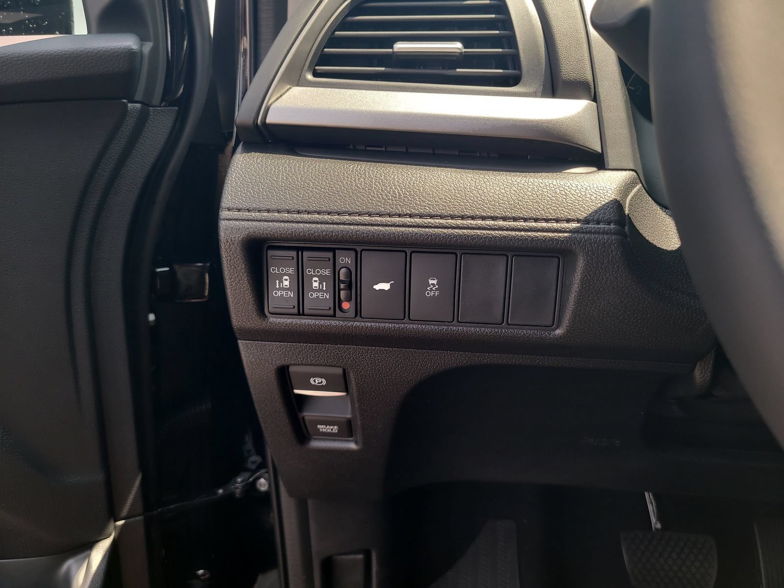 New 2026 Honda Odyssey EX-L image 17