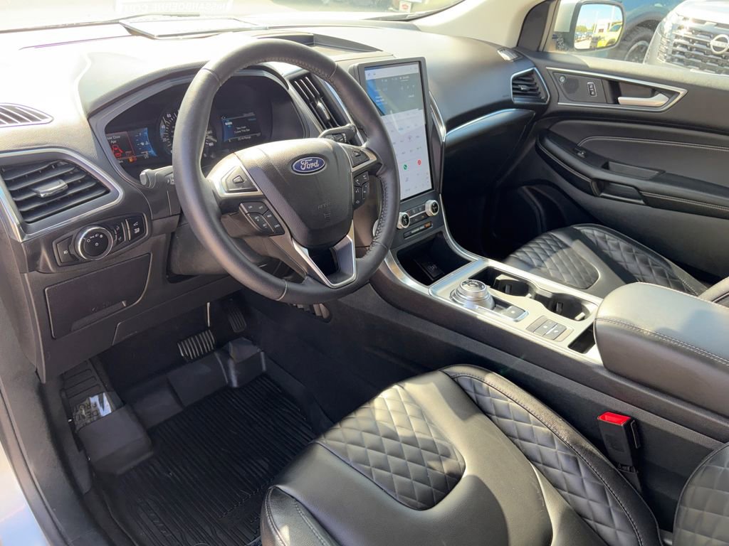 Used 2023 Ford Edge Titanium AWD/4WD image 8