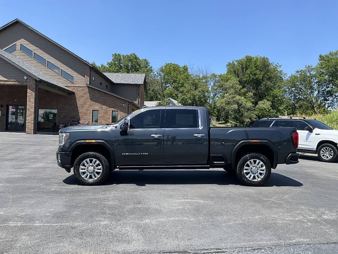 Used 2021 GMC Sierra 2500 Denali w/ Denali Ultimate Package AWD/4WD image 7