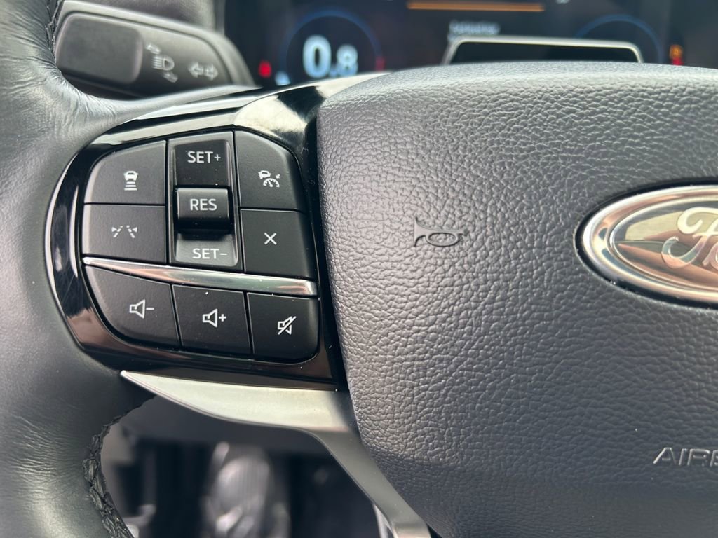Used 2025 Ford Explorer Platinum w/ LUX Leather Package AWD/4WD image 17