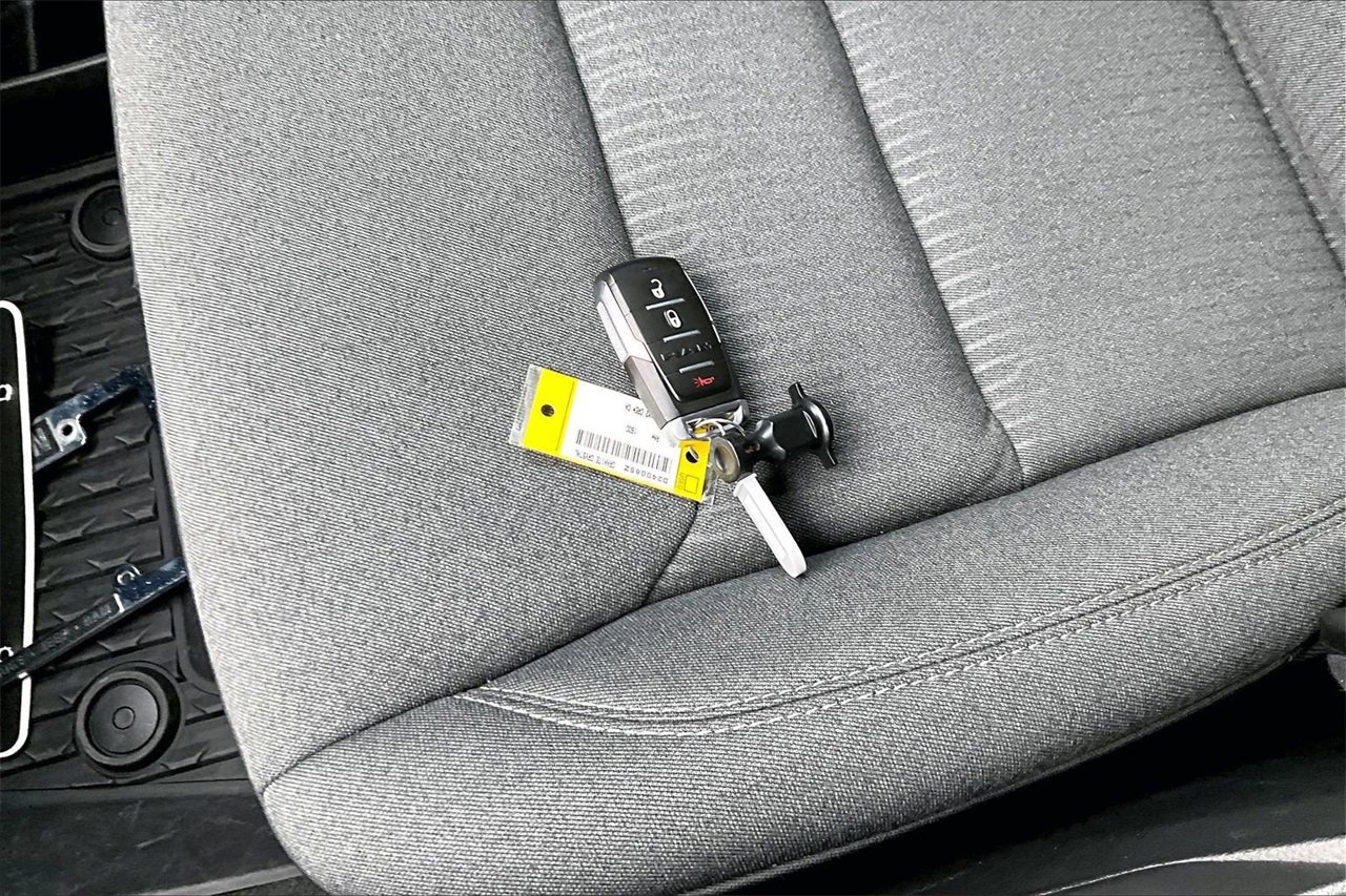 Certified 2024 RAM 1500 Big Horn w/ Trailer Tow Group image 30