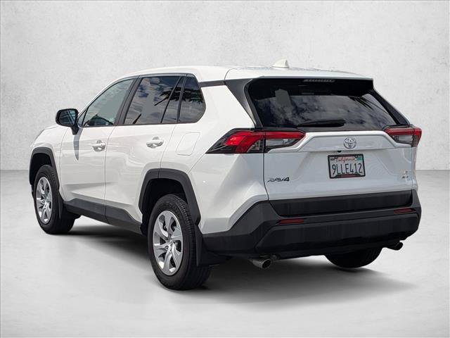 Used 2024 Toyota RAV4 LE AWD/4WD image 8