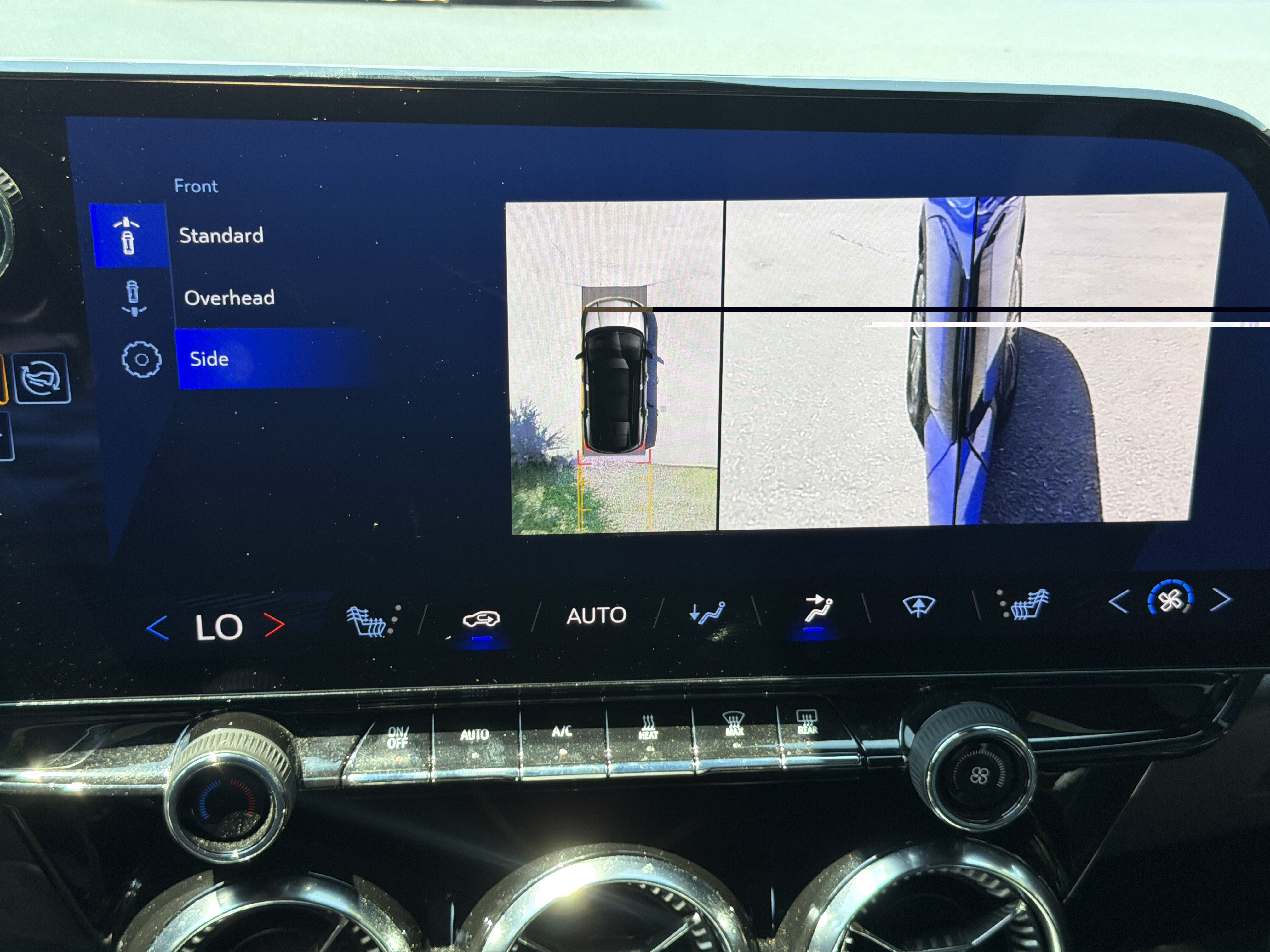 Used 2024 Chevrolet Blazer EV LT AWD/4WD image 34