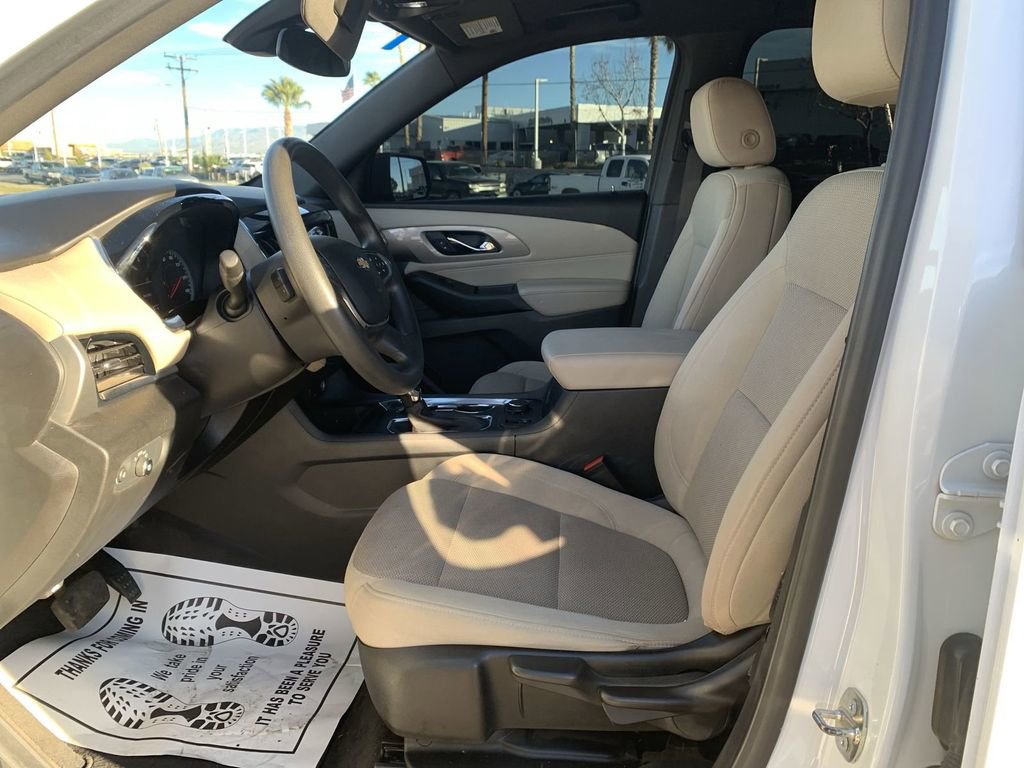 Certified 2023 Chevrolet Traverse LS w/ LPO, Cargo Package image 18