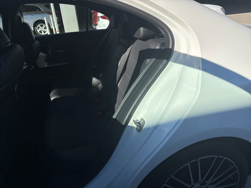 Used 2024 Mercedes-Benz C 300 4MATIC Sedan image 14