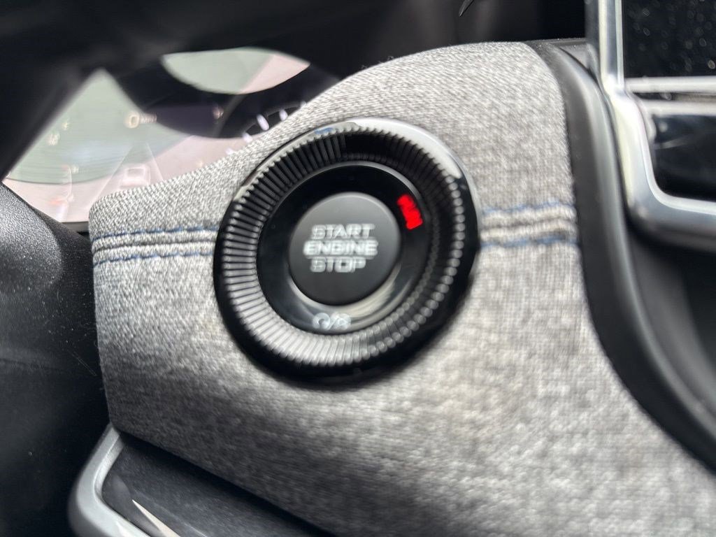 Used 2024 Jeep Compass Latitude image 13