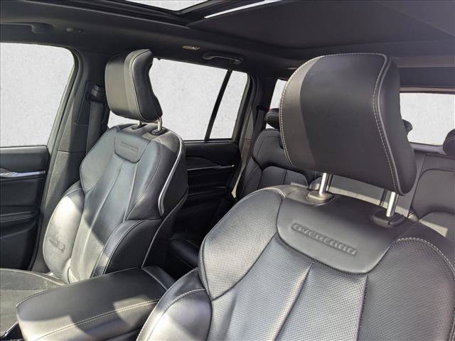 Used 2024 Jeep Grand Cherokee Overland w/ Adv Protech Group III AWD/4WD image 14