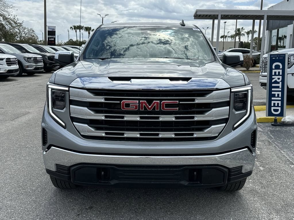 New 2026 GMC Sierra 1500 SLE w/ Preferred Package AWD/4WD image 3
