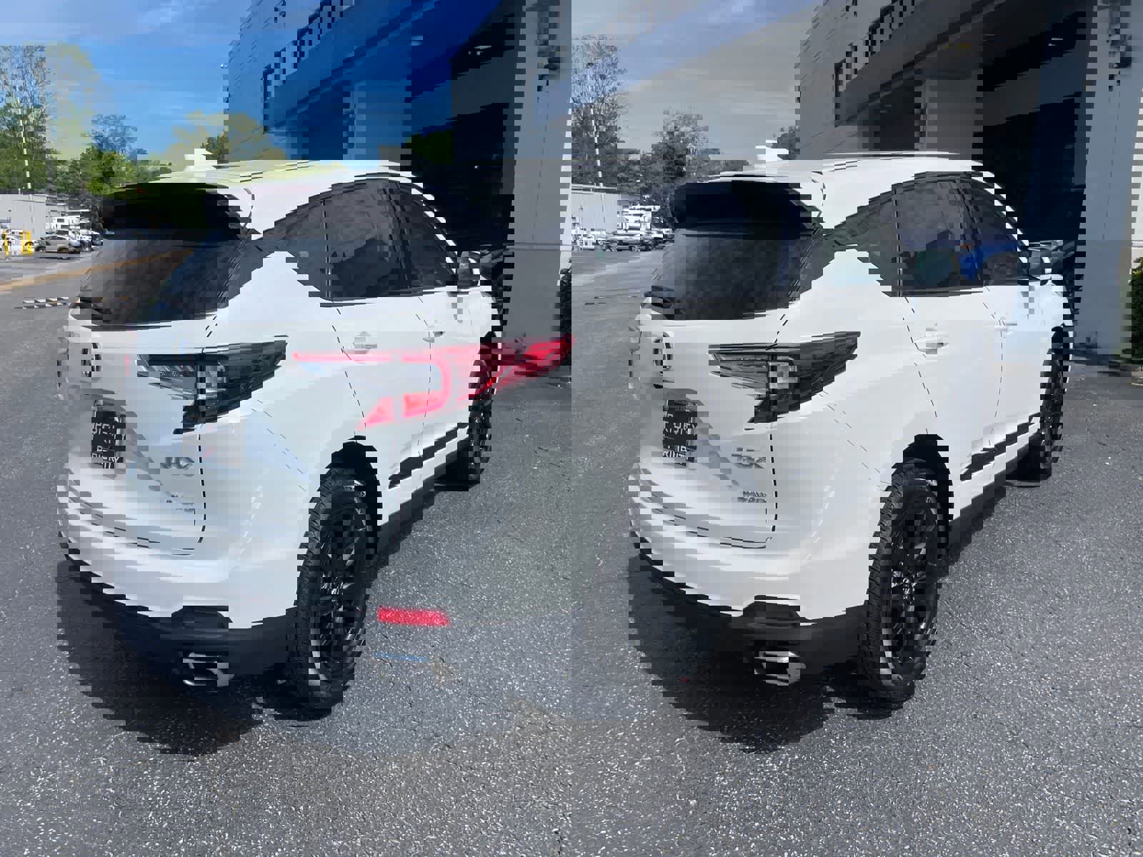 New 2026 Acura RDX SH-AWD image 5