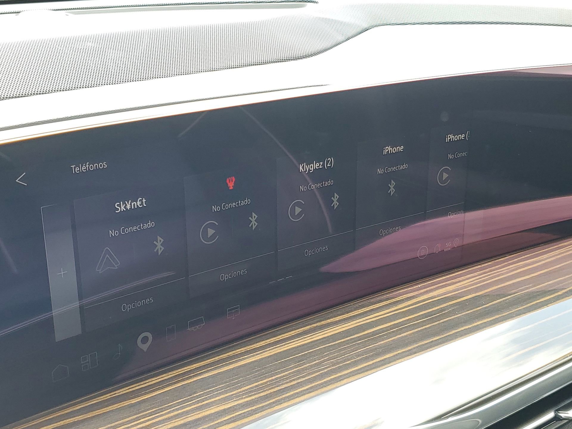 Used 2025 Cadillac Escalade Premium Luxury image 27