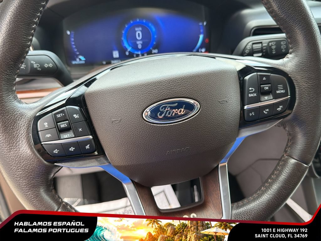 Used 2023 Ford Explorer King Ranch w/ Technology Package RWD image 16
