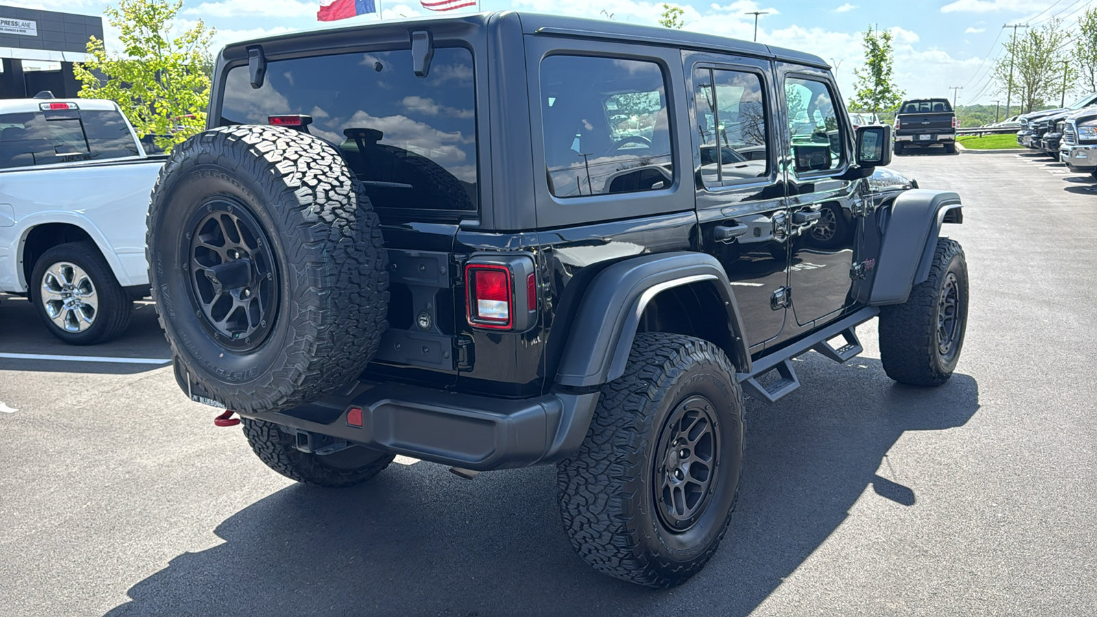 Used 2023 Jeep Wrangler Unlimited Rubicon w/ Xtreme 35 Tire Package image 5