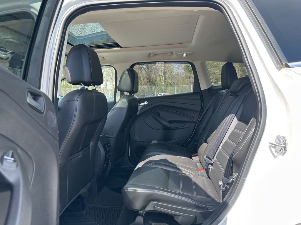 Used 2017 Ford Escape Titanium image 13