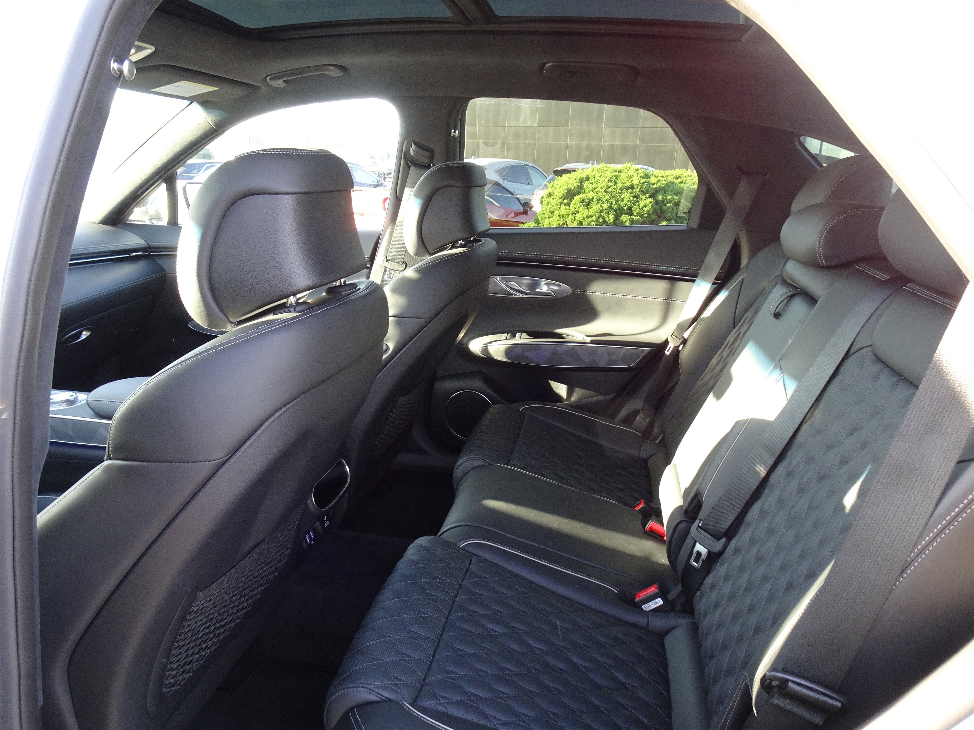 New 2025 Genesis GV70 3.5T Sport w/ Sport Advanced Package image 13