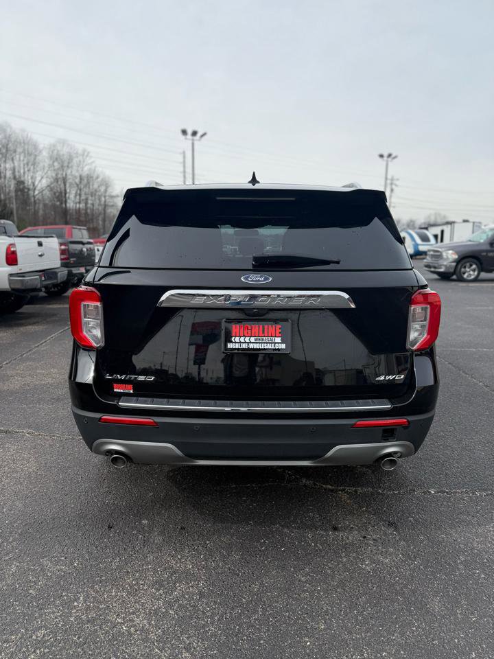 Used 2023 Ford Explorer Limited image 4