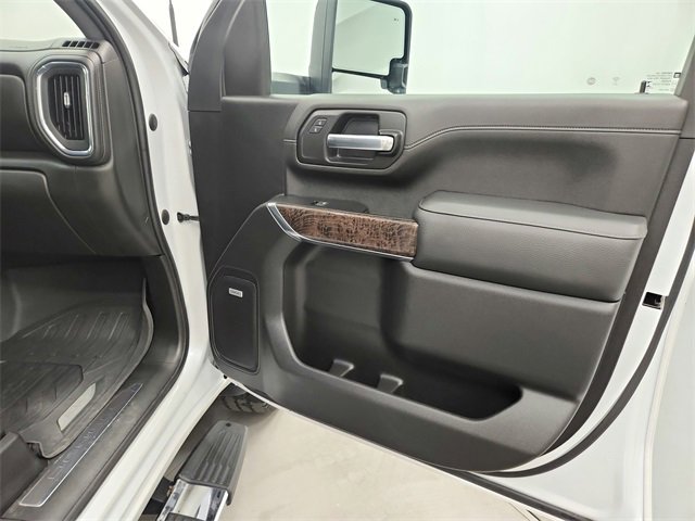 Used 2023 GMC Sierra 2500 Denali image 40