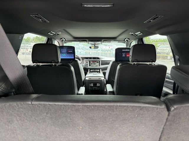 Used 2023 GMC Yukon XL Denali w/ Denali Reserve Package AWD/4WD image 28