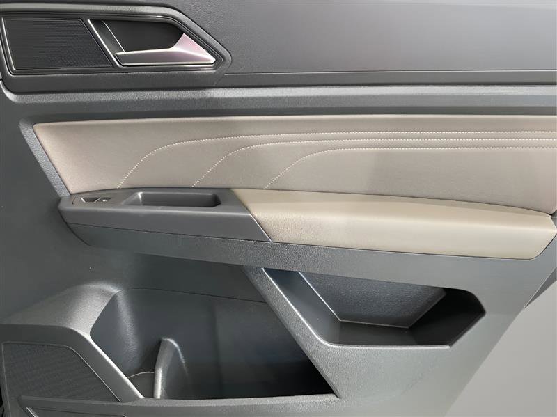 Used 2021 Volkswagen Atlas SE w/ Panoramic Sunroof Package image 11