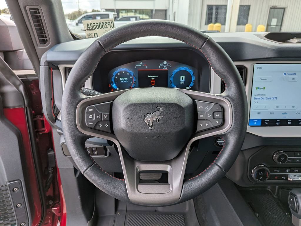 Used 2025 Ford Bronco Heritage Edition image 25